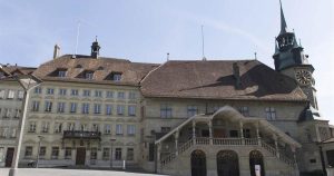 Les prestations complémentaires pour les familles en vigueur dès le 1er janvier à Fribourg | RTS