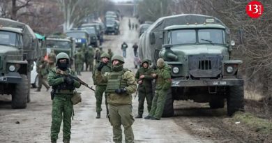 Les troupes russes en Crimée paralysées par manque de carburant