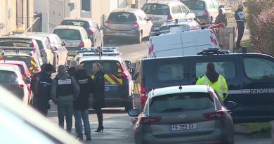 L'homme soupçonné d'avoir poignardé mortellement sa mère et retranché dans une maison à Hirson s'est rendu