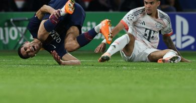 Ligue des champions: le PSG tombe face au Bayern, toujours invaincu, et perd Dembélé et Hakimi