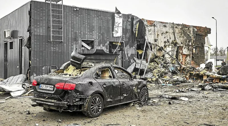 « L’une des nuits les plus difficiles » depuis le début de l’offensive russe : l’Ukraine lutte pour rétablir l’électricité et le chauffage après des frappes massives