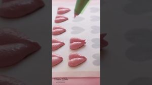 Macarons en cœur : douceur pâtissière à savourer ♥️