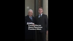 Macron rencontre le président palestinien Abbas