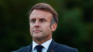 Macron silencieux face à la violence qui frappe la France
