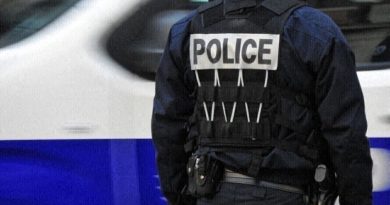 Mal garé, il attire l'attention des policiers près de Dieppe : il est placé en garde à vue