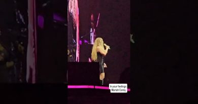 Mariah Carey en concert au Sentul International Convention Centre