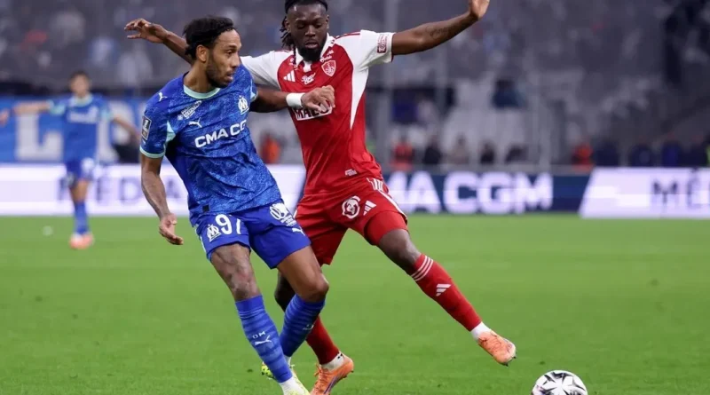 Marseille - Brest. « Il s’est plein d’une gêne à la cuisse » : la blessure Bradley Locko,