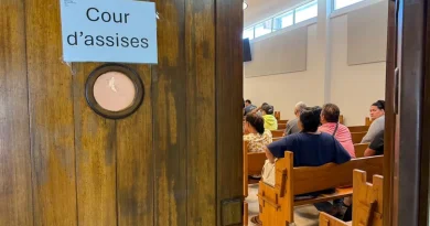 Matricide à Afaahiti : un fils accusé d’avoir étranglé sa mère, risque la réclusion criminelle à perpétuité