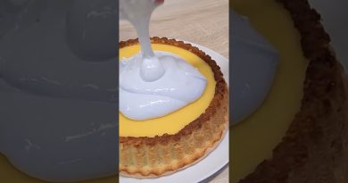 Meringue italienne crémeuse pour une tarte au citron