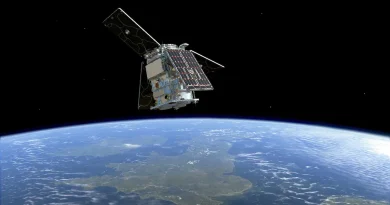 Mission européenne HydroGNSS : deux mini-satellites lancés pour observer l'eau de la Terre