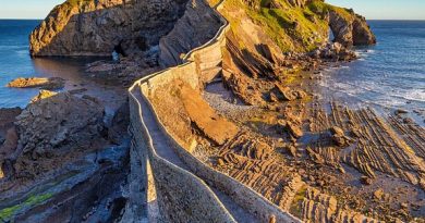 Occitanie, Toulouse, Montpellier, landscape, sea, mountain, vineyard, canal