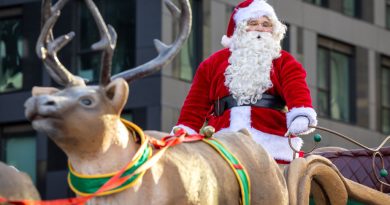 Montréal | Le défilé du père Noël prend d’assaut le centre-ville