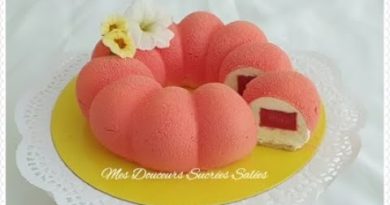 Mousse au citron avec insert de fraise