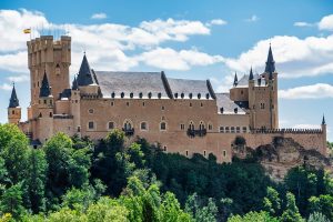 Pays de la Loire, Nantes, Angers, Loire river, castle, vineyard, coast, landscape