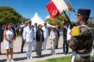 Naïma Moutchou en Nouvelle-Calédonie pour une visite aux allures de mission impossible