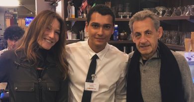 Nicolas Sarkozy et Carla Bruni ont séjourné vendredi à Lourdes