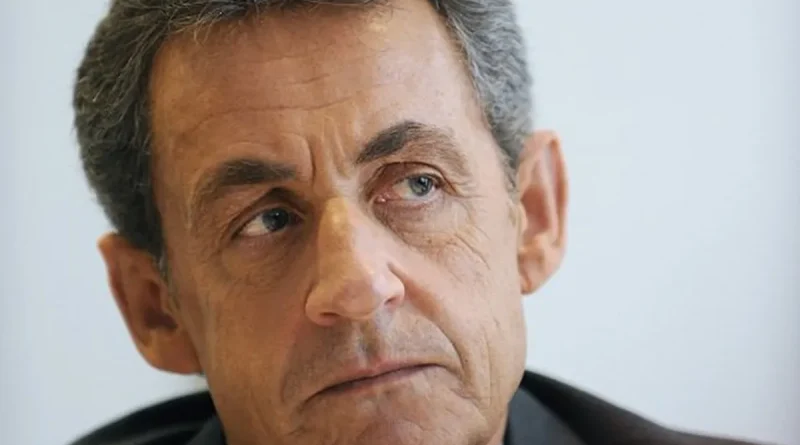 Nicolas Sarkozy placé sous contrôle judiciaire après sa remise en liberté