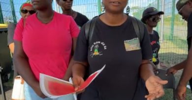 Non au harcèlement : Trop Violans manifeste devant le rectorat