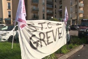 "Nous sommes de plus en plus fatigués et sous pression" : grève illimitée des salariés de Groupama en Corse