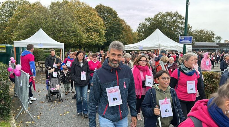 Octobre rose : plus de 300 participants à la marche-course de Val-au-Perche et 2 159 € récoltés