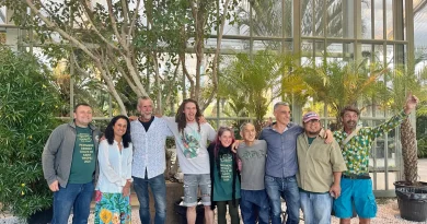 Onze artistes internationaux reçoivent leur diplôme au premier Symposium azuréen