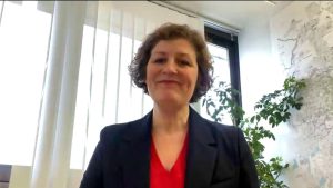 Ouverture du marché de Noël de Strasbourg : "C'est à faire une fois dans sa vie", assure la maire Jeanne Barseghian