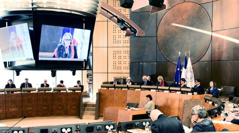 « Un management moyenâgeux » : l’ex-attachée de presse porte plainte contre le département de l’Oise pour harcèlement moral.