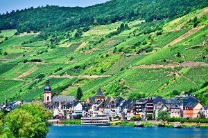 Bourgogne-Franche-Comté, Dijon, Besançon, vineyard, forest, river, mountain, village