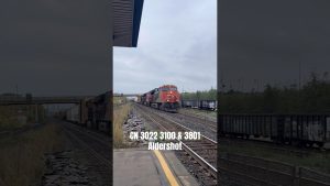 Passage des trains CN 3022, 3100 et 3801 à Aldershot