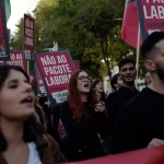 Manifestation à Lisbonne, “super-typhon” aux Philippines, Bolivie : les informations de la nuit