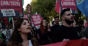 Manifestation à Lisbonne, “super-typhon” aux Philippines, Bolivie : les informations de la nuit