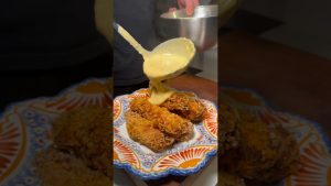 Poulet croustillant à la sauce cheddar 🍗😋