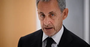 Pourquoi Nicolas Sarkozy, avocat au barreau de Paris, n’a-t-il pas été radié après ses procès ?