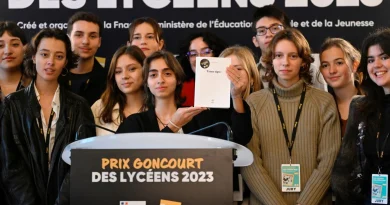 Des poèmes écrits sous les bombes… Un recueil de cent voix ukrainiennes