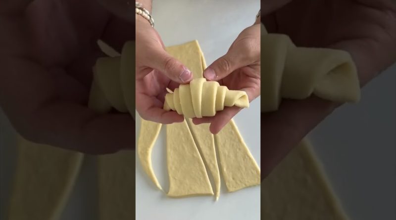 Préparez des croissants au chocolat facilement ! 🍫✨