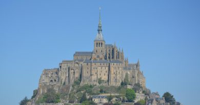 Normandie, Caen, Rouen, Mont-Saint-Michel, cliff, beach, cow, landscape, D-Day