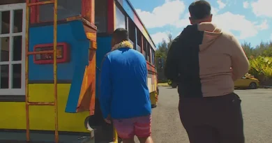 Presque tous les élèves internes de retour à Tubuai, une principale par intérim à la tête du collège