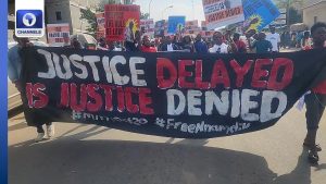 Protestation #FreeNnamdiKanu : Des manifestants bravent la sécurité