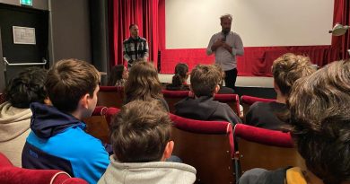 « Qu’est-ce que ça fait de voir des personnes mourir sous vos yeux ? » : des collégiens face à un rescapé du Bataclan