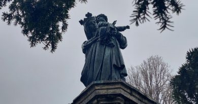 Qu'est-ce que la statue de la Vierge Noire au Havre (et pourquoi on l'appelle comme ça) ?