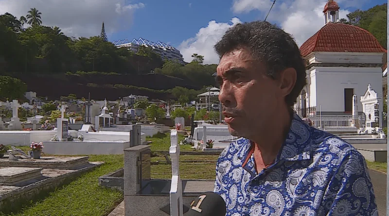 Rencontre avec le gardien du cimetière de l'Uranie: "Il y a 15 ans, on inhumait encore les gens en pleine terre"