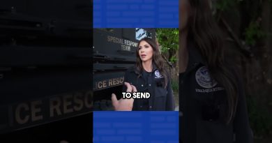 Réponse Étrange du Secrétaire à la Sécurité Intérieure sur Bad Bunny