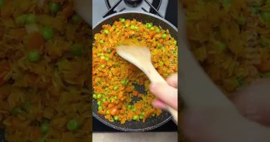 Riz savoureux aux légumes croquants