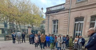 Rodez. Une minute de silence en hommage aux victimes des attentats