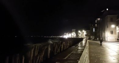 Saint-Malo : Marée coefficient 79 et vagues impressionnantes
