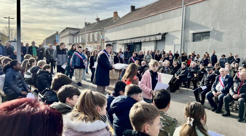 Saint-Vallier. Écoliers et anciens combattants réunis pour la commémoration de l’Armistice