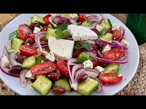 Salade Grecque Traditionnelle : Simple, Fraîche et Savoureuse !