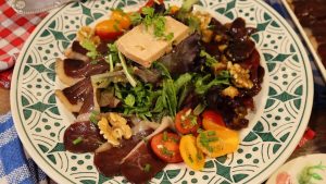 Salade Périgourdine : Un délice irrésistible !