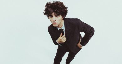 Sam Sauvage, l'incontournable révélation de l'année : "Je n'ai trouvé que très récemment ma voix" - ICI