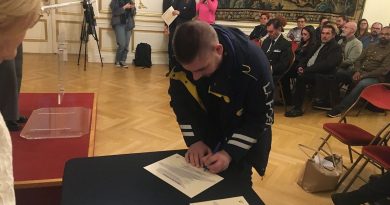 Saviez-vous que les nouveaux postiers devaient prêter serment ? 88 embauchés lorrains l'ont fait à Metz ce mardi - ICI